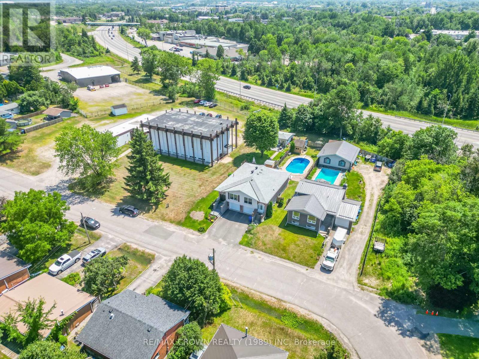 307 Mckenzie Avenue, North Bay (Widdifield), ON - Outdoor With View