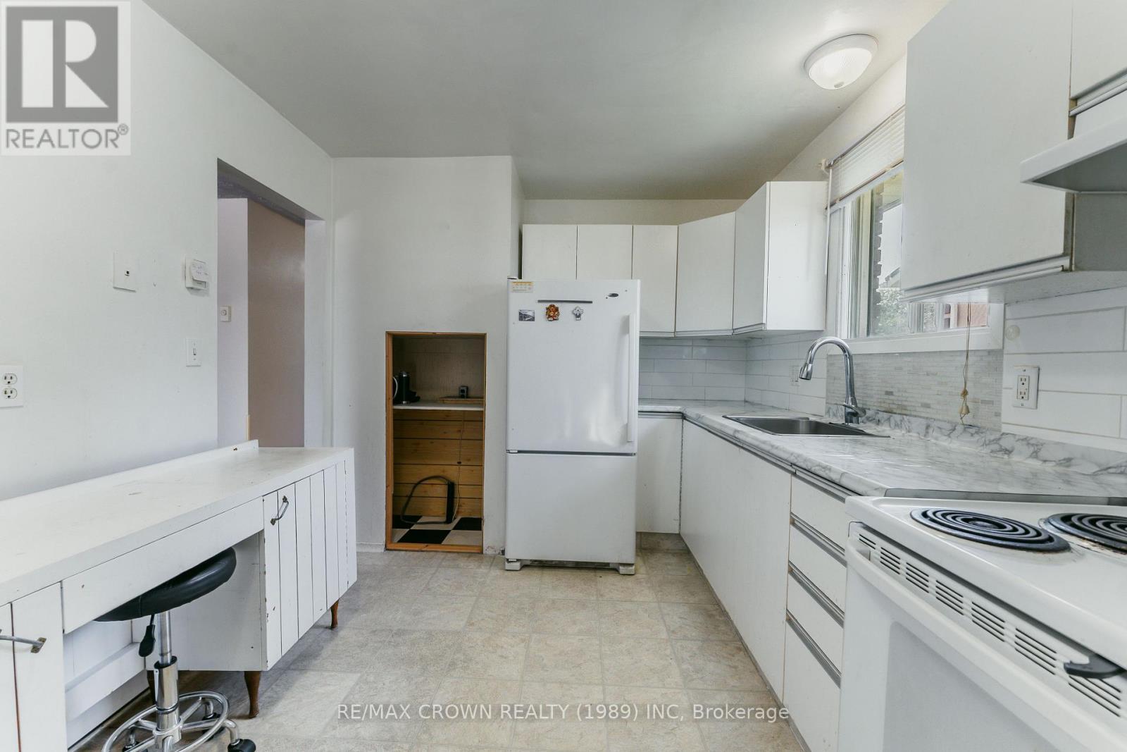 307 Mckenzie Avenue, North Bay (Widdifield), ON - Indoor Photo Showing Kitchen