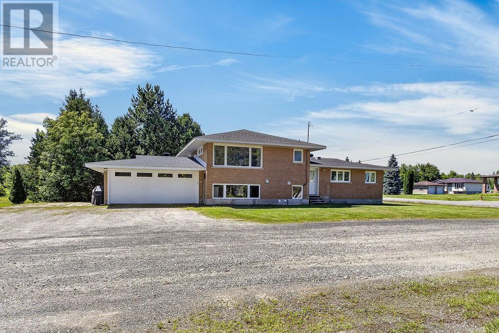2815 Main Street, Blezard Valley, ON - Outdoor
