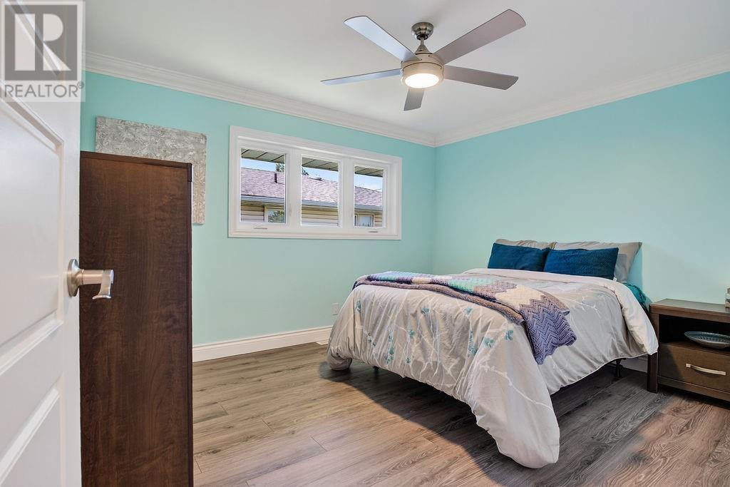 2815 Main Street, Blezard Valley, ON - Indoor Photo Showing Bedroom