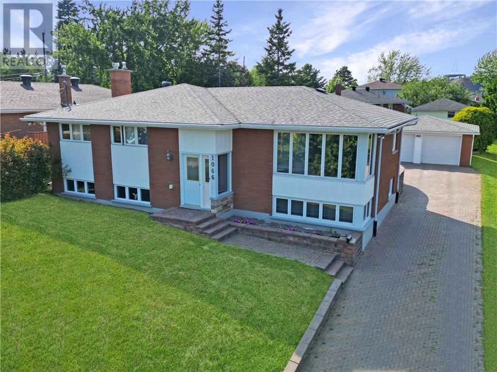 1066 Delwood Court, Sudbury, ON - Outdoor