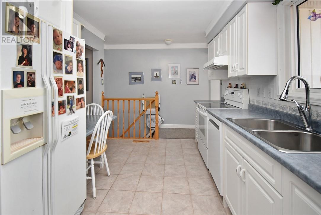 1066 Delwood Court, Sudbury, ON - Indoor Photo Showing Kitchen With Double Sink
