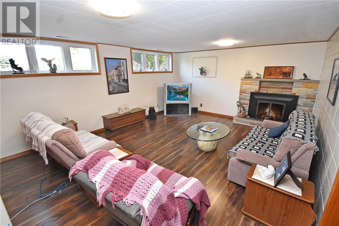 1066 Delwood Court, Sudbury, ON - Indoor Photo Showing Living Room With Fireplace