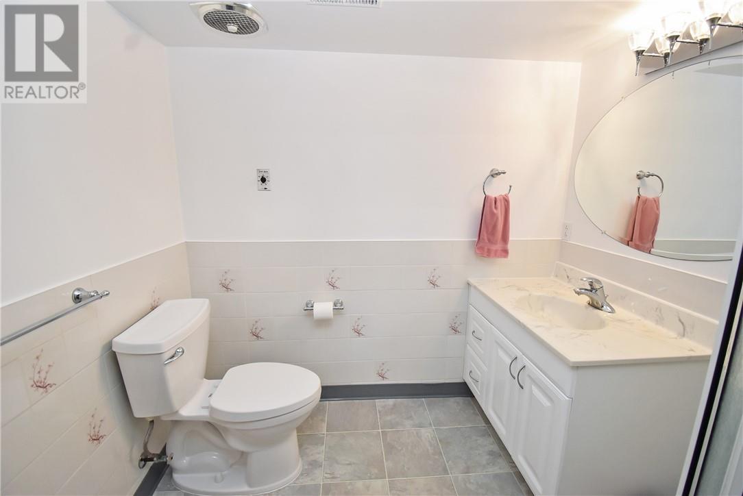 1066 Delwood Court, Sudbury, ON - Indoor Photo Showing Bathroom