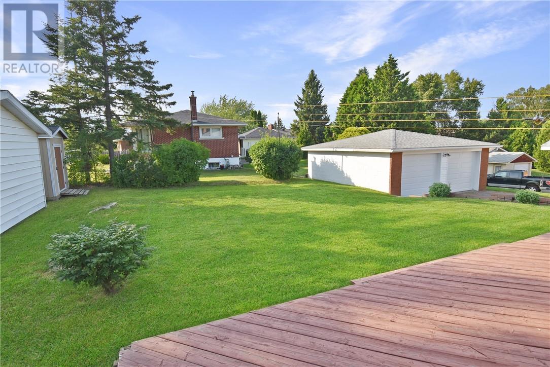 1066 Delwood Court, Sudbury, ON - Outdoor