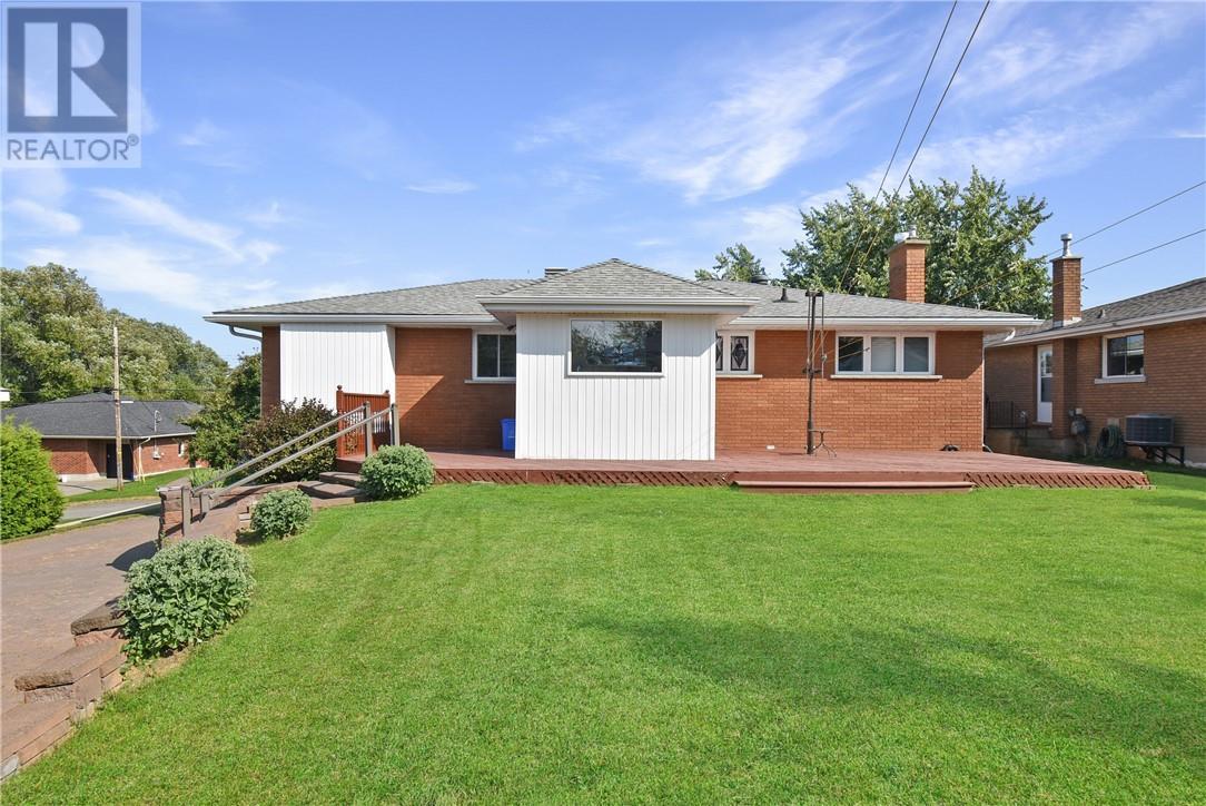 1066 Delwood Court, Sudbury, ON - Outdoor