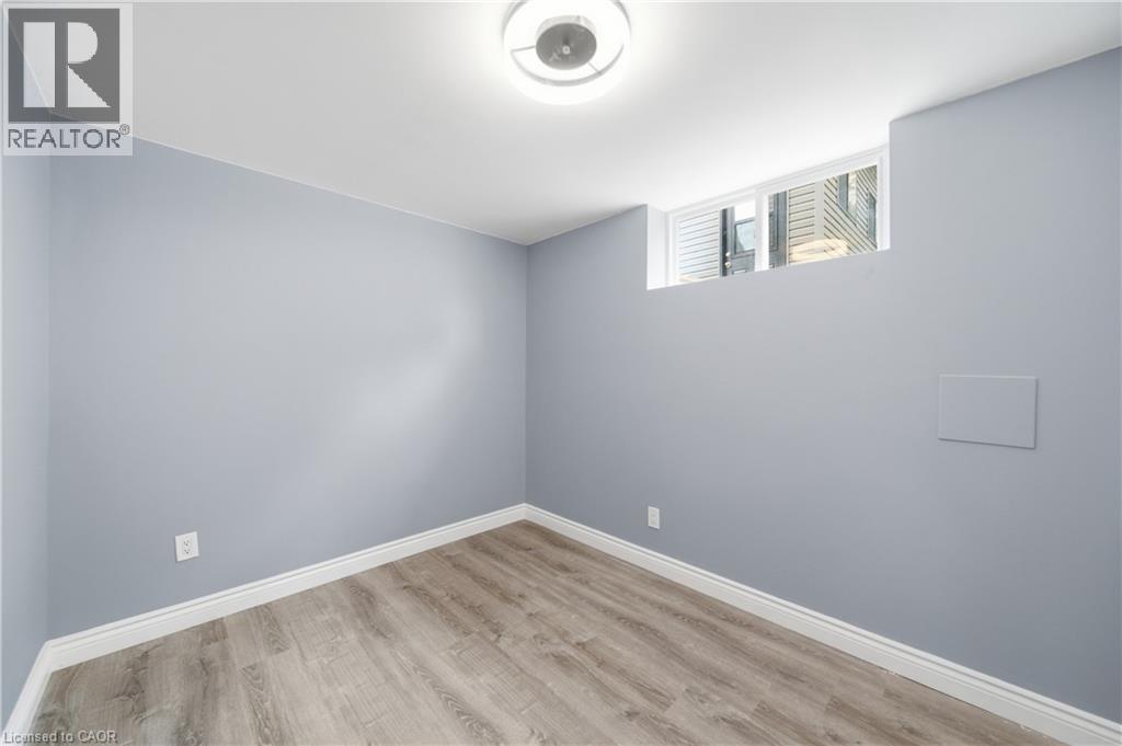 293 Highland Road E Unit# C, Kitchener, ON - Indoor Photo Showing Other Room