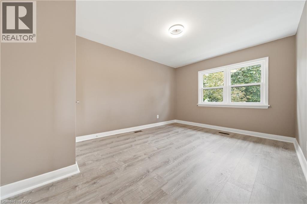 293 Highland Road E Unit# A, Kitchener, ON - Indoor Photo Showing Other Room