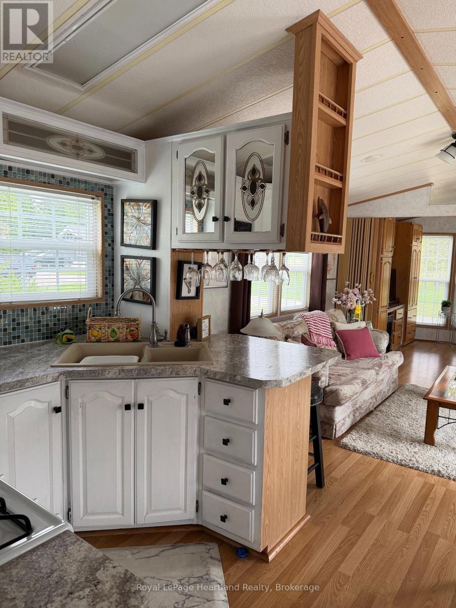 77719 Bluewater Hwy-45 Portside Highway, Central Huron (Goderich), ON - Indoor Photo Showing Kitchen