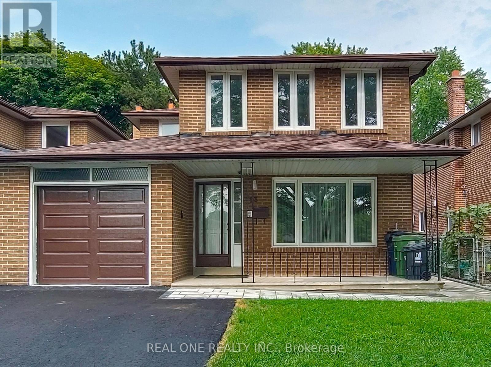 13 Mallaby Road, Toronto, ON - Outdoor