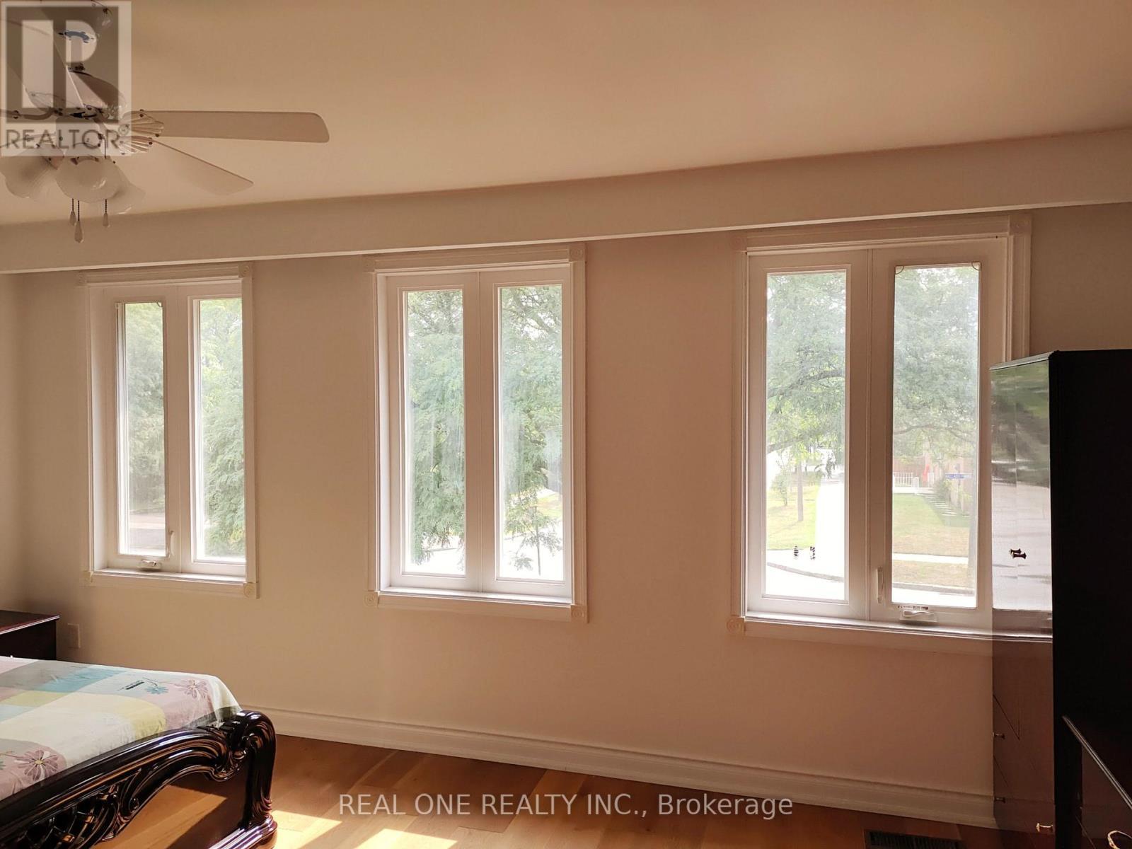 13 Mallaby Road, Toronto, ON - Indoor Photo Showing Bedroom