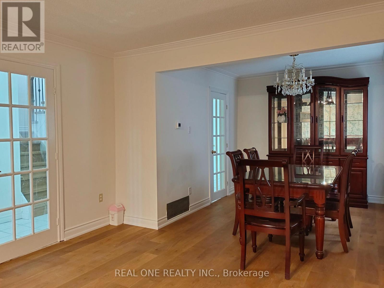 13 Mallaby Road, Toronto, ON - Indoor Photo Showing Dining Room