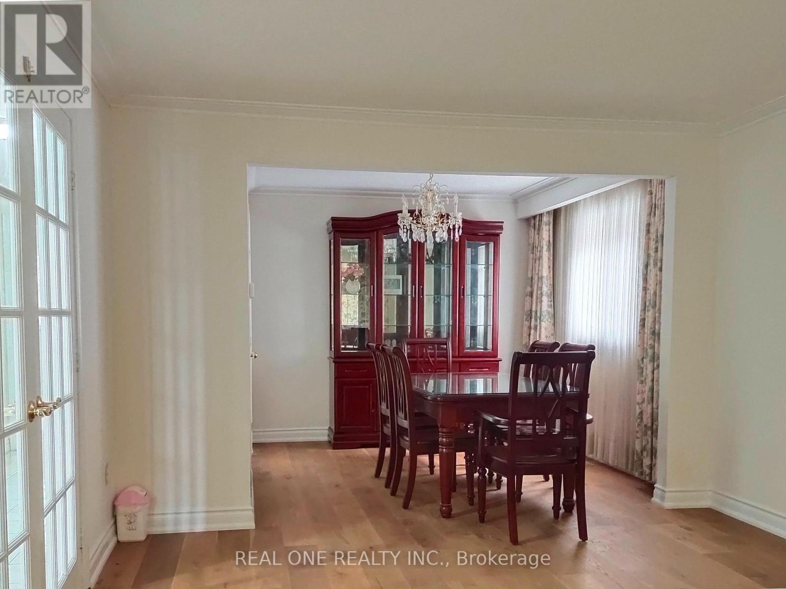 13 Mallaby Road, Toronto, ON - Indoor Photo Showing Dining Room