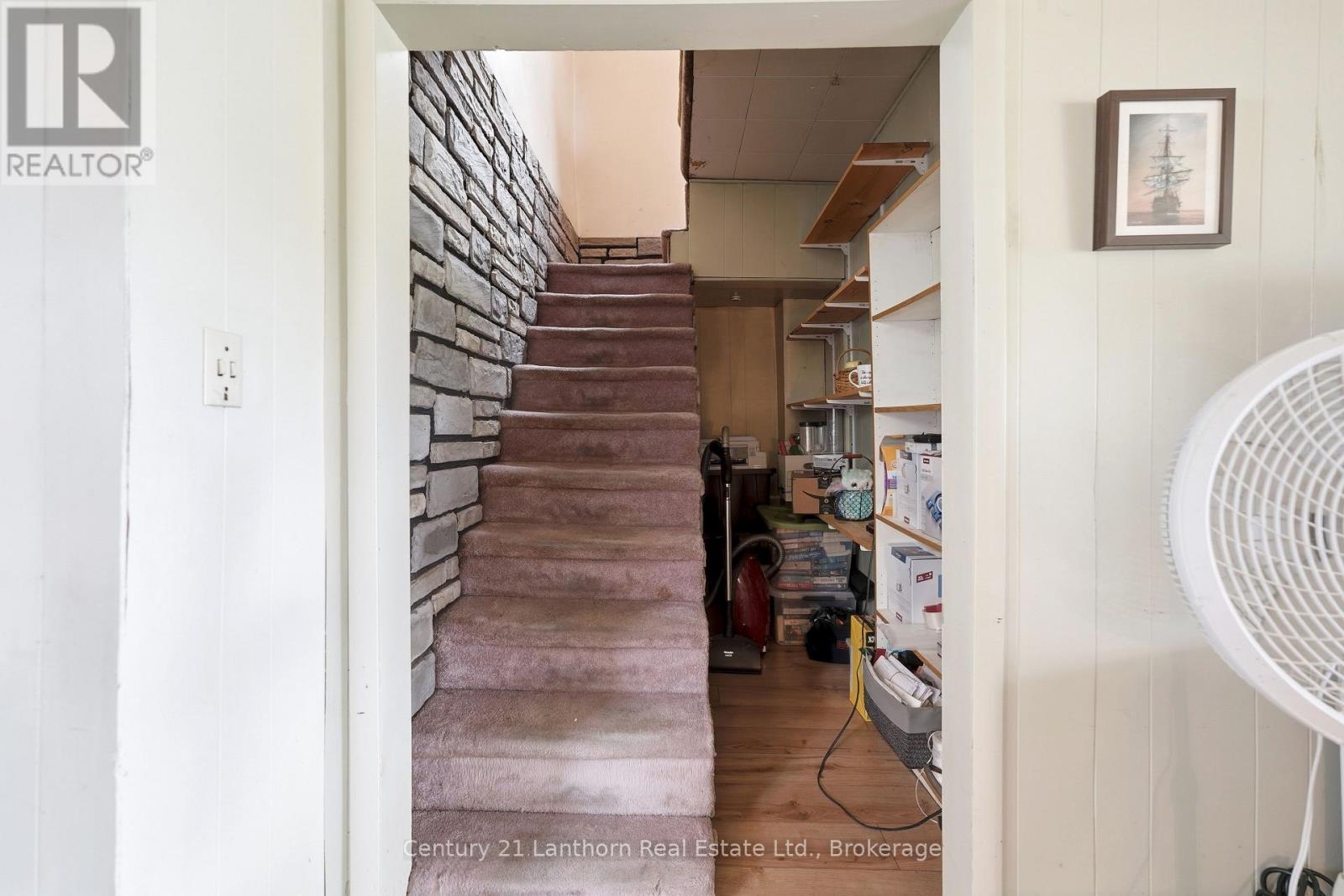 1504 Vanderwater Road, Tweed (Hungerford (Twp)), ON - Indoor Photo Showing Other Room