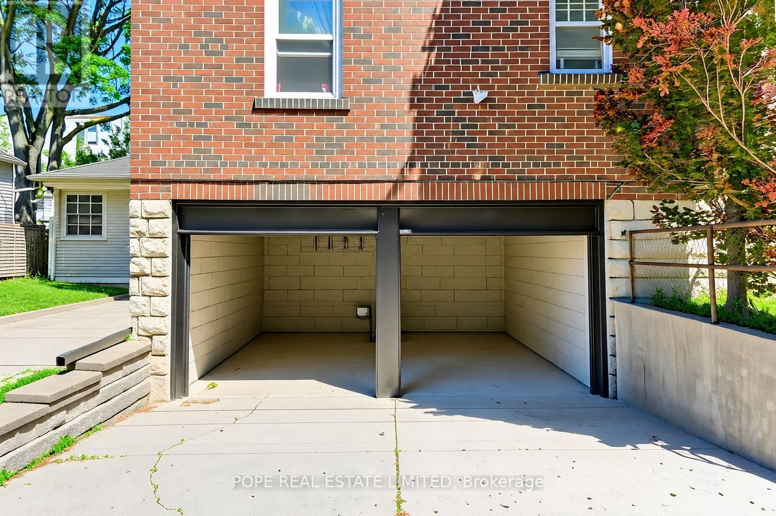 18 Edgewood Avenue, Toronto, ON - Outdoor With Exterior
