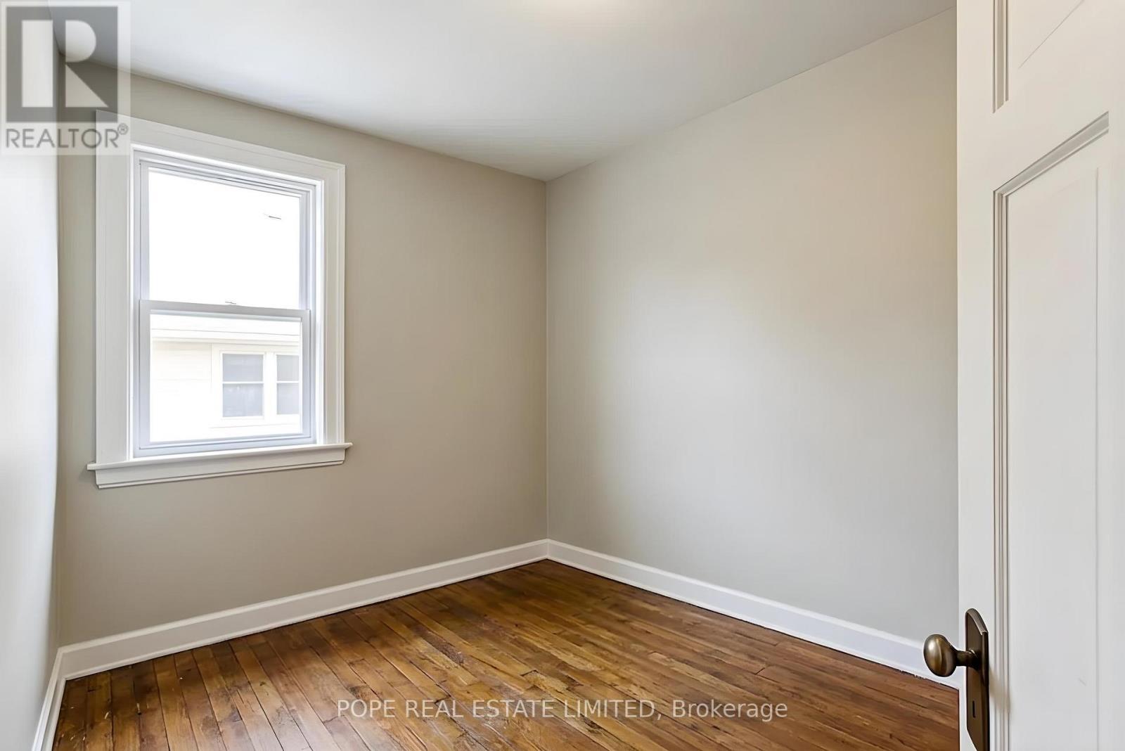 18 Edgewood Avenue, Toronto, ON - Indoor Photo Showing Other Room