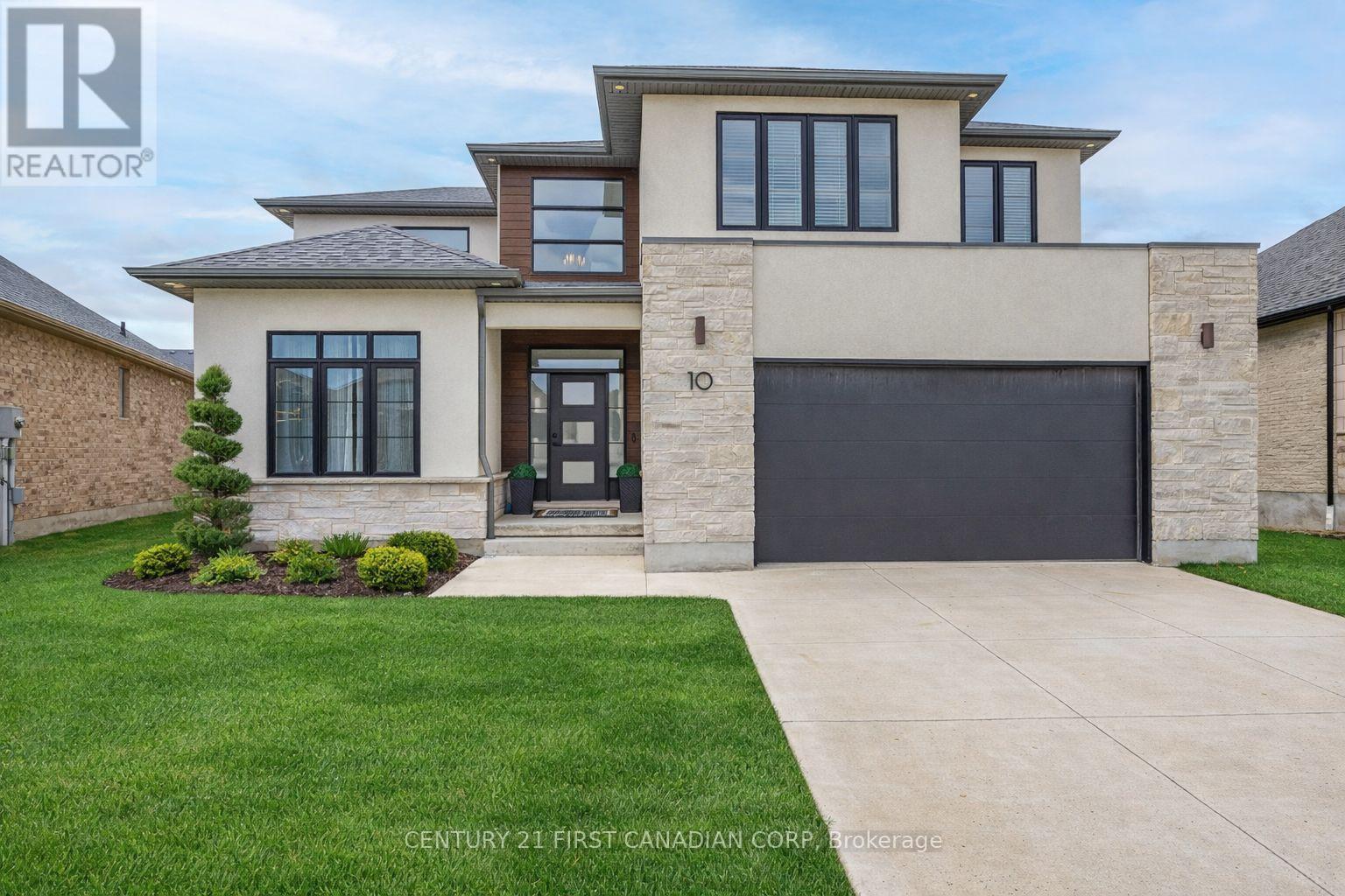 10 Beaty Lane, Zorra (Thamesford), ON - Outdoor With Facade