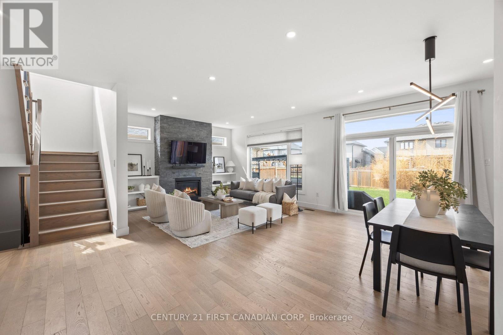 10 Beaty Lane, Zorra (Thamesford), ON - Indoor With Fireplace