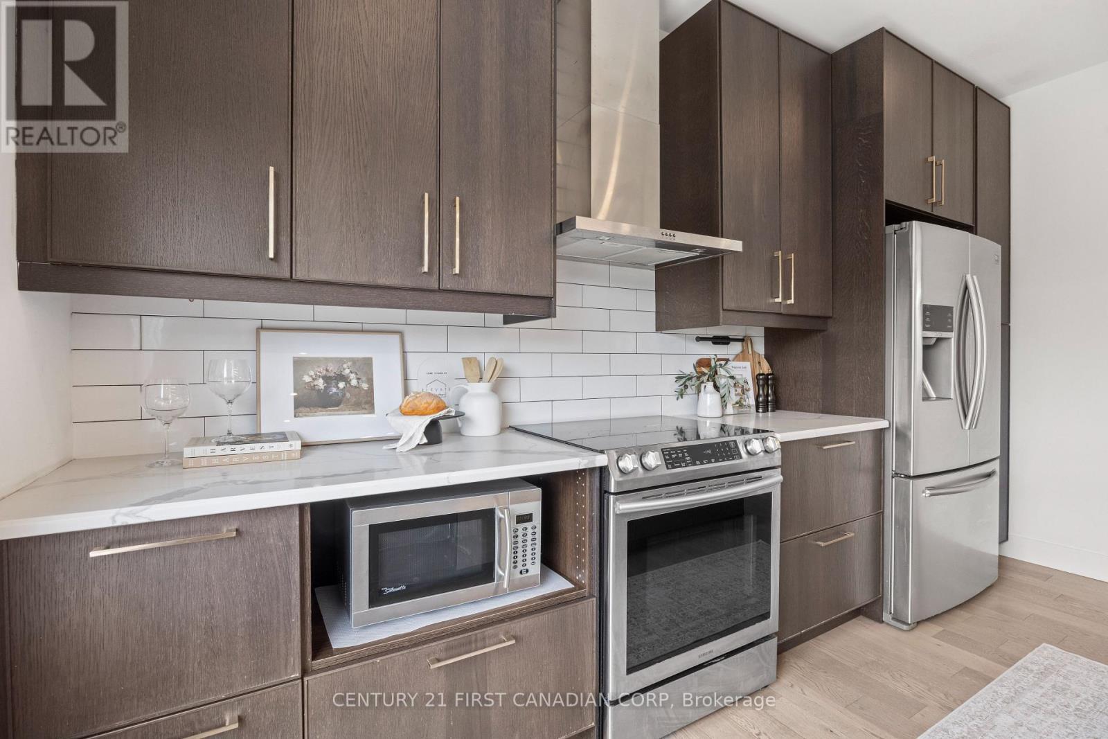 10 Beaty Lane, Zorra (Thamesford), ON - Indoor Photo Showing Kitchen