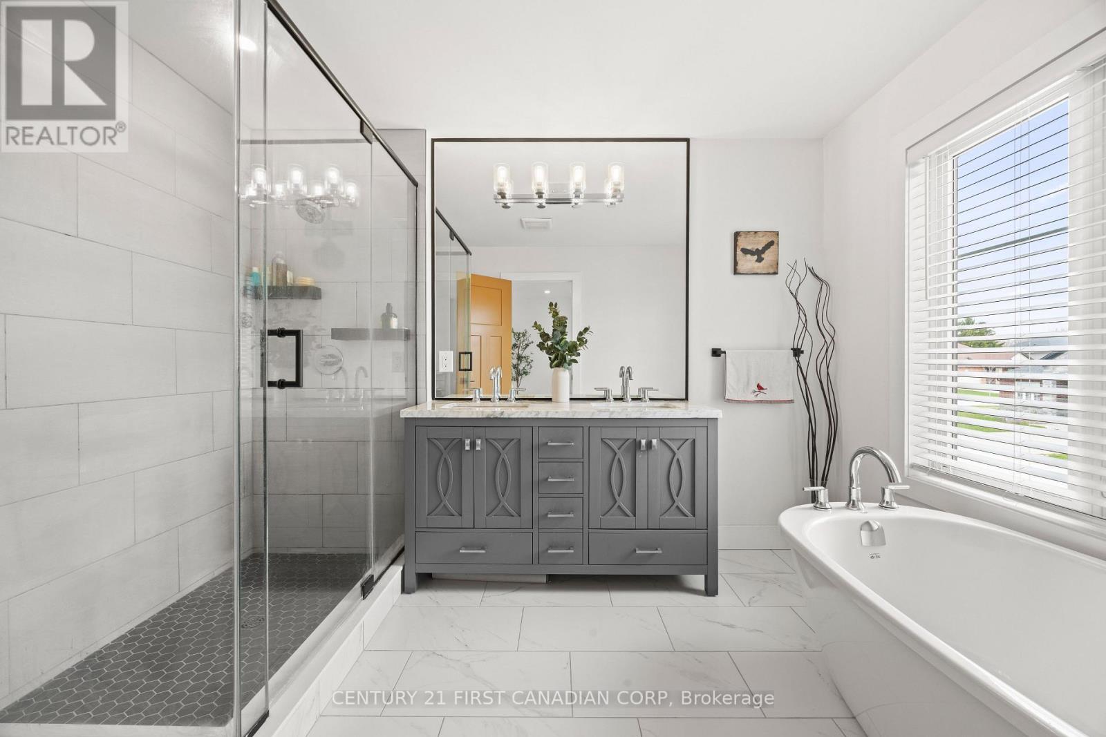 10 Beaty Lane, Zorra (Thamesford), ON - Indoor Photo Showing Bathroom