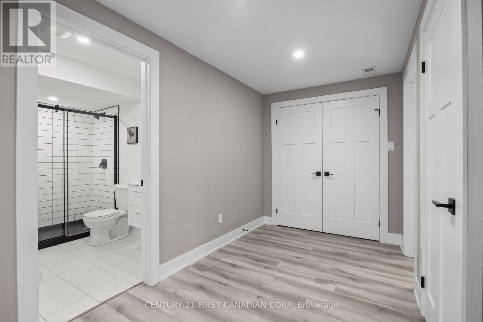 10 Beaty Lane, Zorra (Thamesford), ON - Indoor Photo Showing Other Room