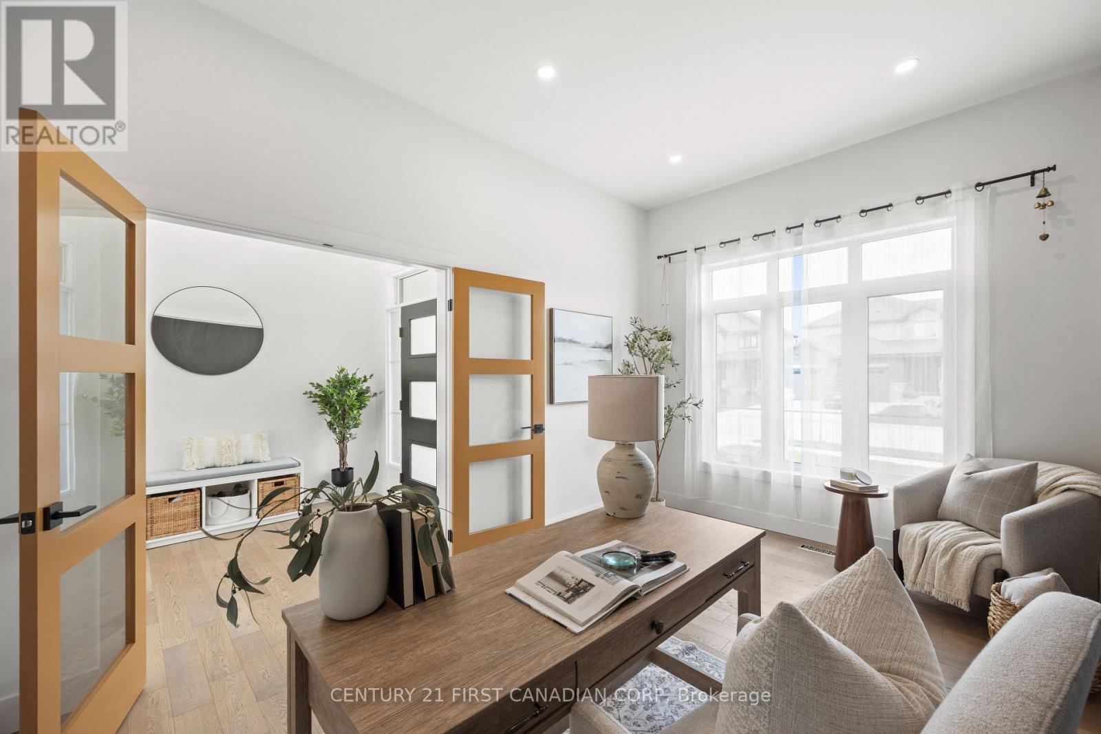 10 Beaty Lane, Zorra (Thamesford), ON - Indoor Photo Showing Other Room