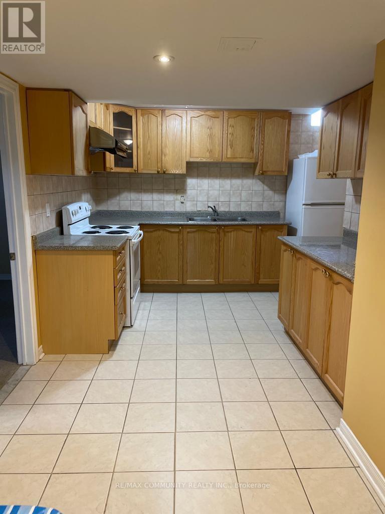 24 Elmrill Road, Markham, ON - Indoor Photo Showing Kitchen