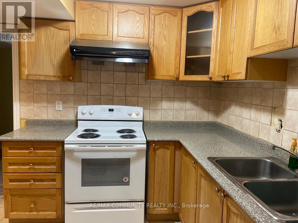 24 Elmrill Road, Markham, ON - Indoor Photo Showing Kitchen With Double Sink