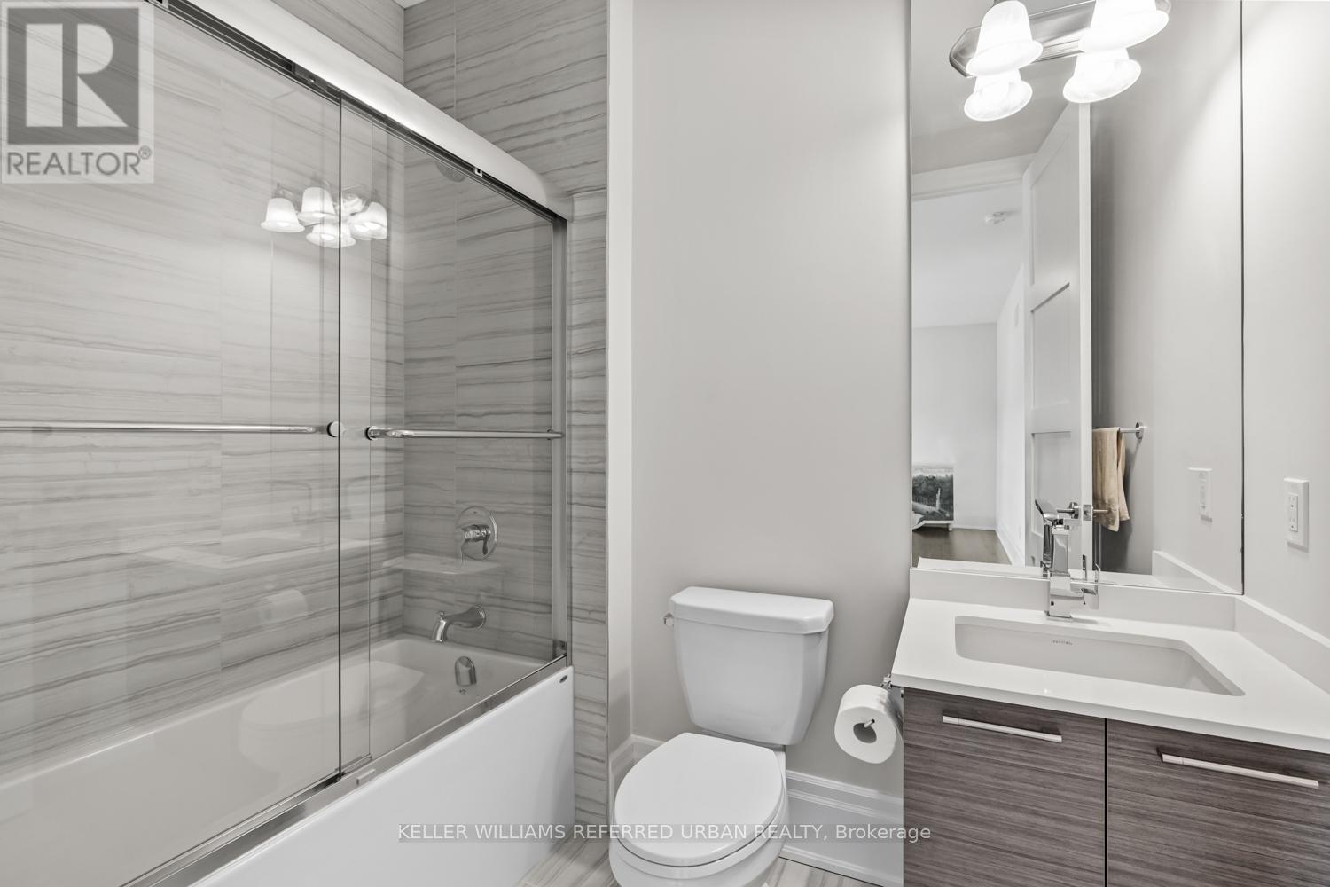 61 Ria Court, King, ON - Indoor Photo Showing Bathroom