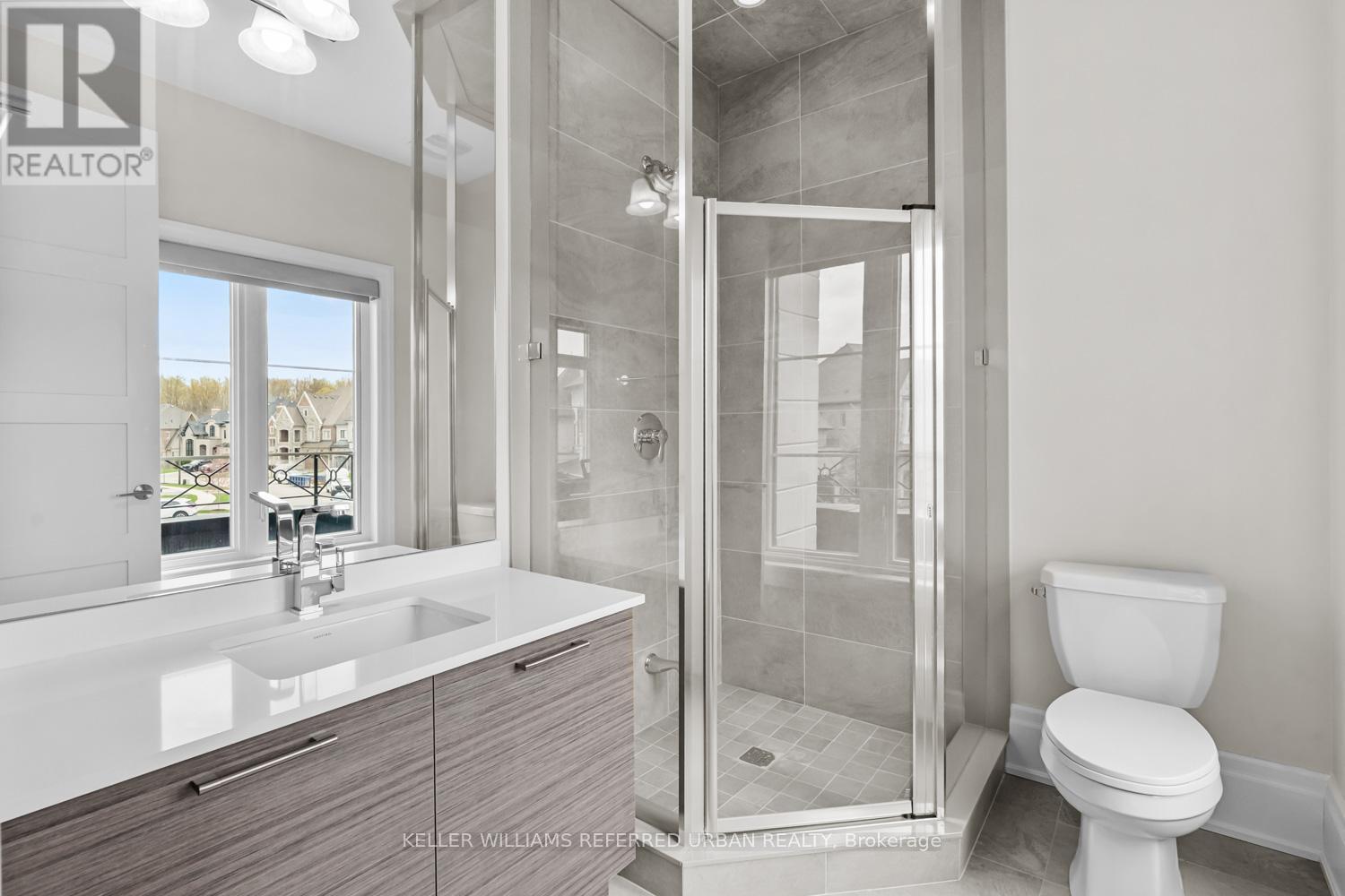 61 Ria Court, King, ON - Indoor Photo Showing Bathroom