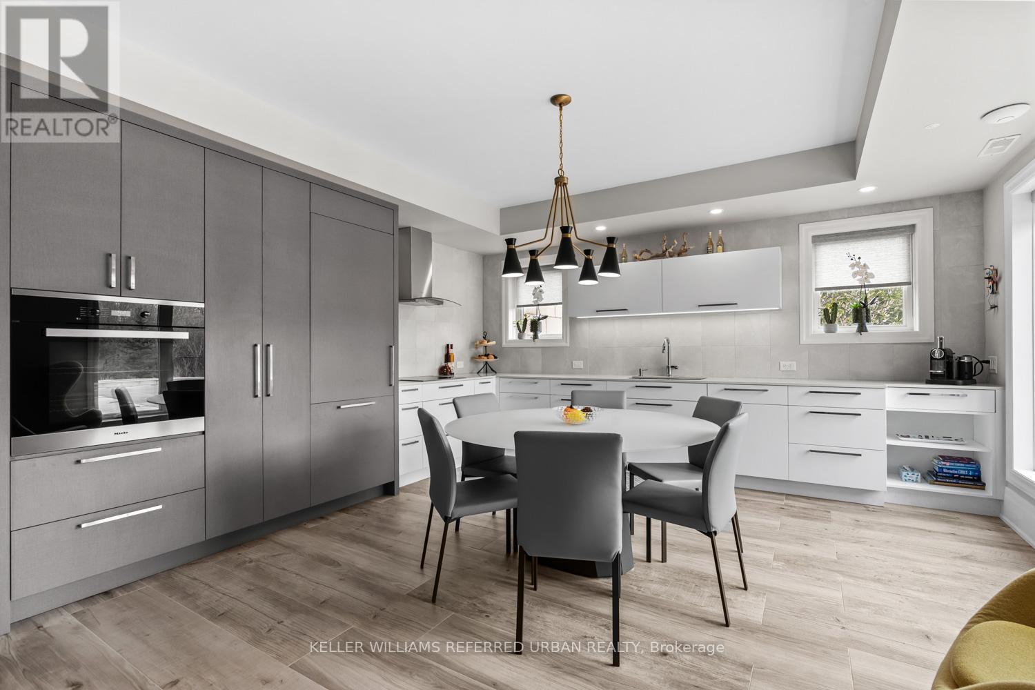 61 Ria Court, King, ON - Indoor