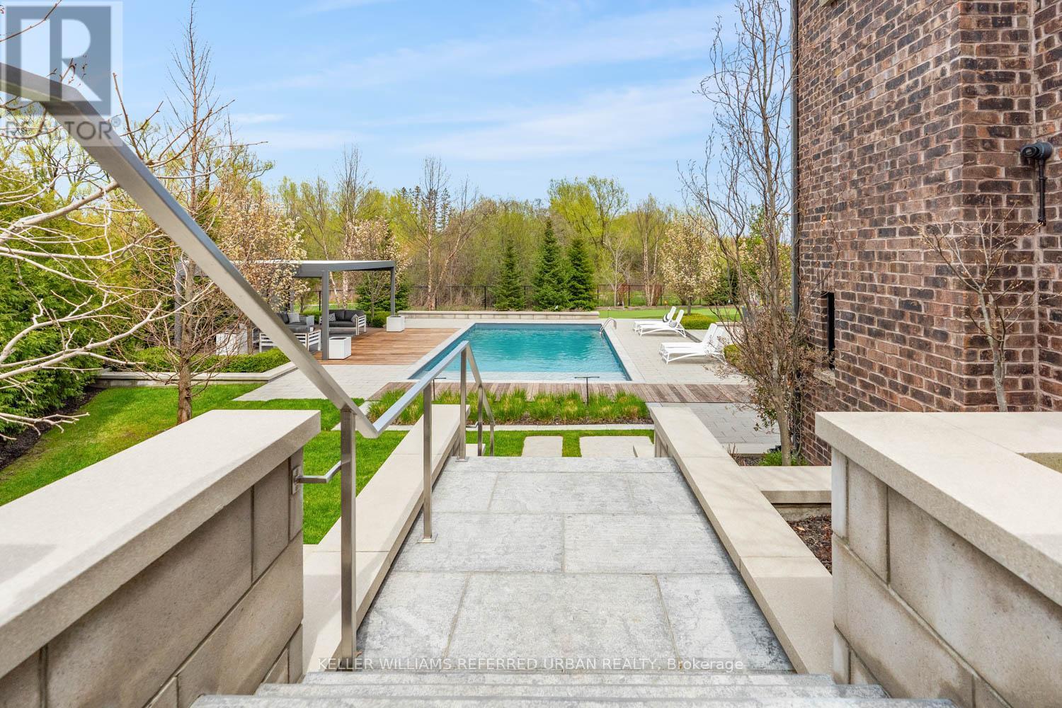 61 Ria Court, King, ON - Outdoor With In Ground Pool