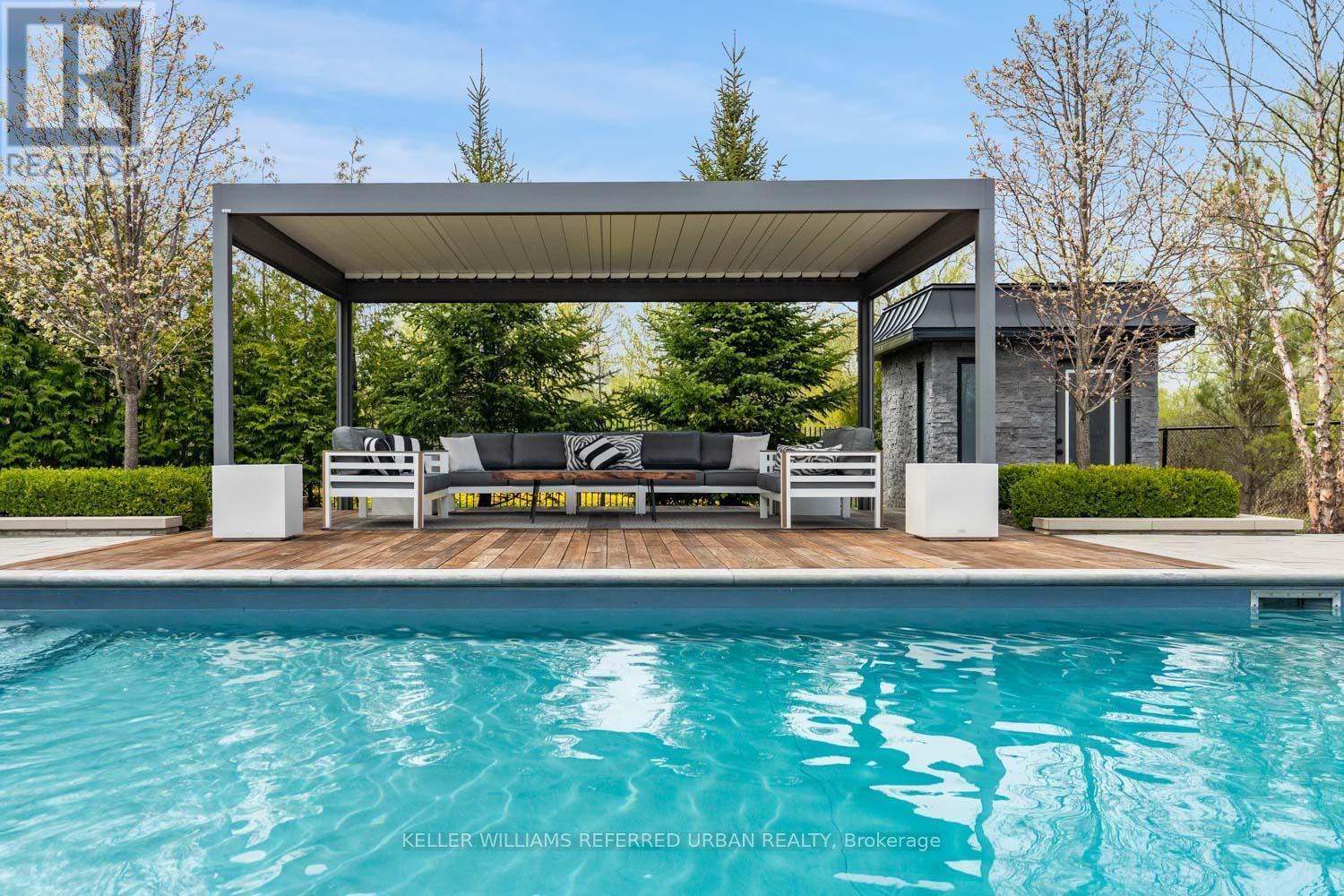 61 Ria Court, King, ON - Outdoor With In Ground Pool