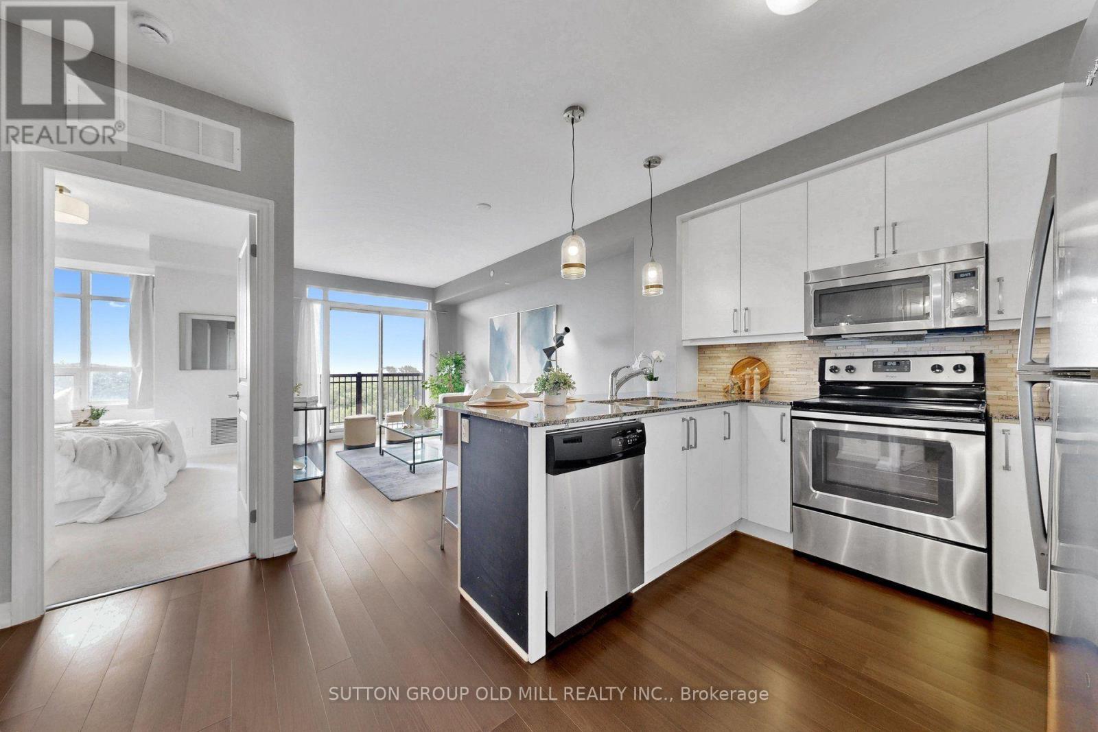 707 - 3563 Lake Shore Boulevard W, Toronto, ON - Indoor Photo Showing Kitchen