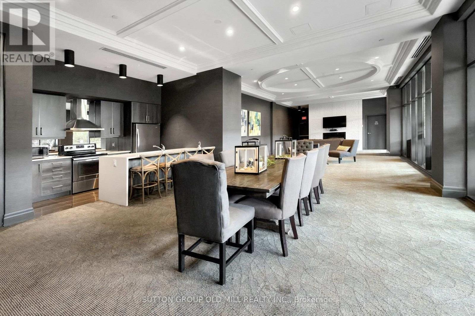 707 - 3563 Lake Shore Boulevard W, Toronto, ON - Indoor