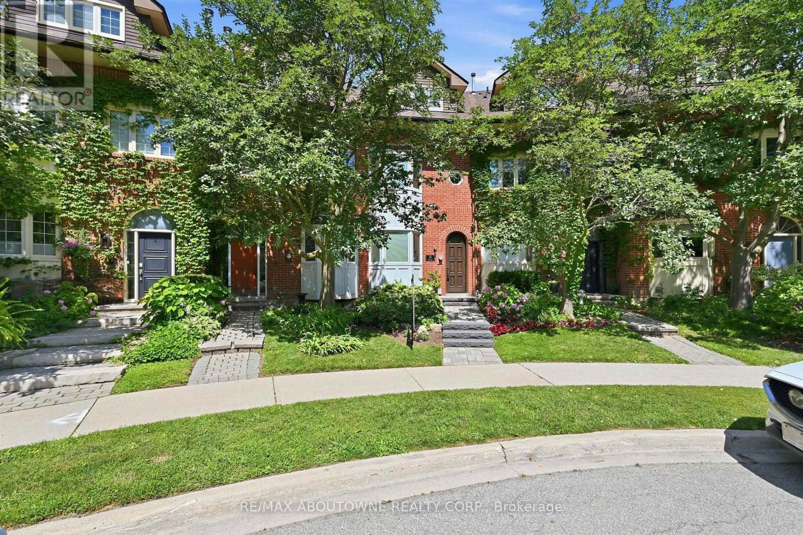 25 Southwind Terrace, Oakville, ON - Outdoor