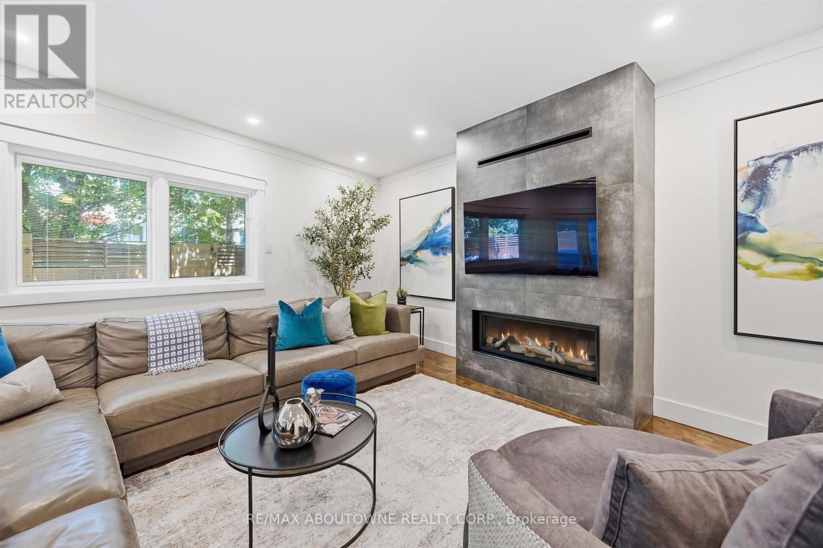 25 Southwind Terrace, Oakville, ON - Indoor Photo Showing Living Room With Fireplace