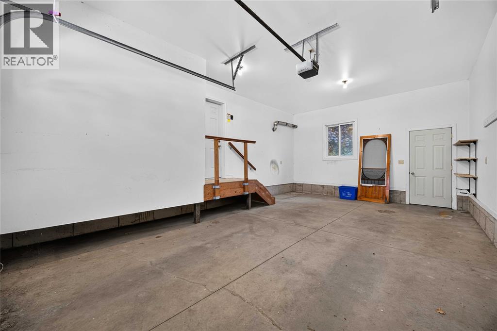 22 Main Street South, Lambton Shores, ON - Indoor Photo Showing Garage