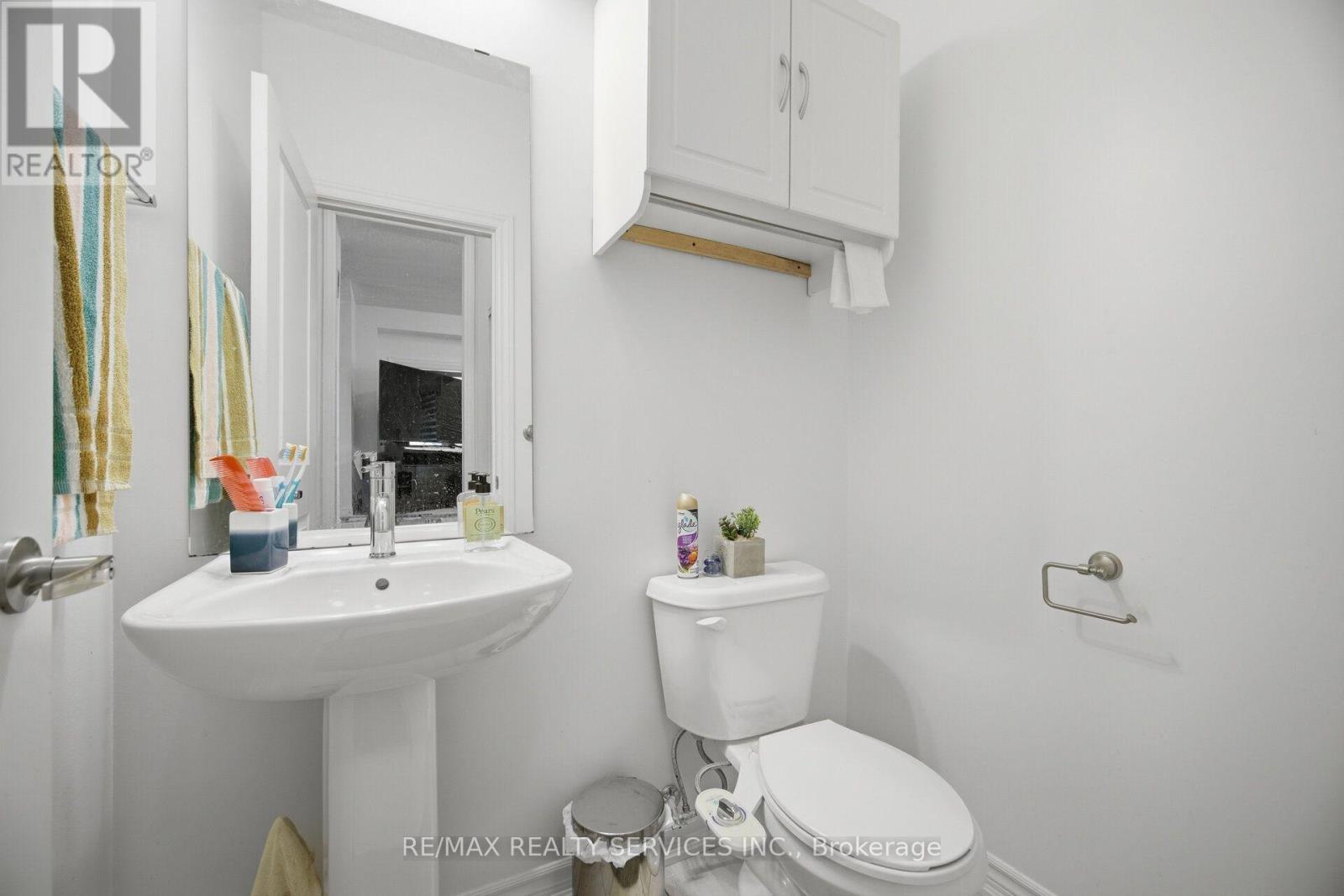 106 Seeley Avenue, Southgate, ON - Indoor Photo Showing Bathroom