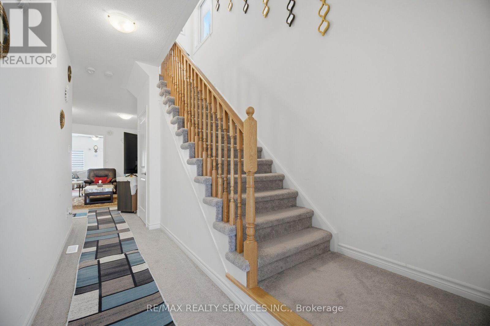 106 Seeley Avenue, Southgate, ON - Indoor Photo Showing Other Room