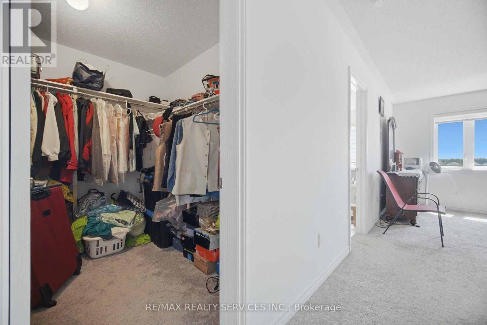 106 Seeley Avenue, Southgate, ON - Indoor With Storage
