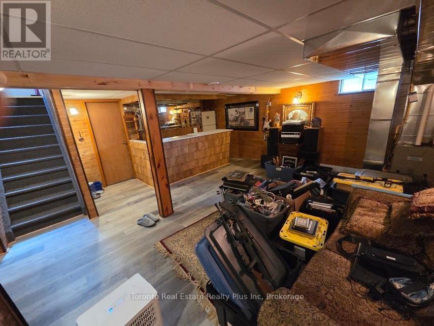 83 Laurier Road, Elliot Lake, ON - Indoor