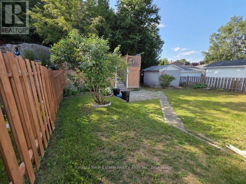 83 Laurier Road, Elliot Lake, ON - Outdoor