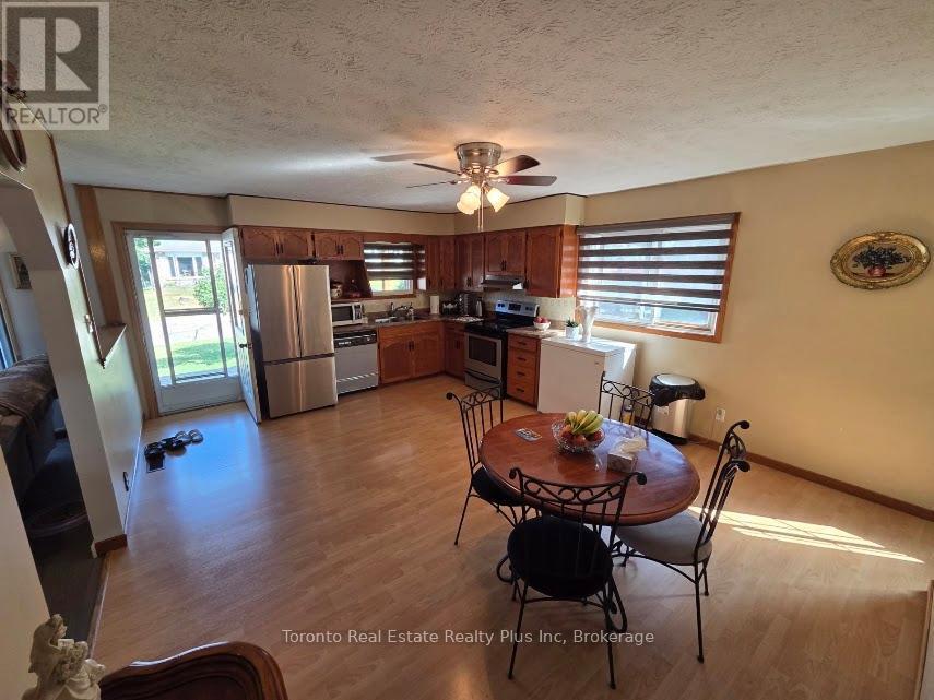 83 Laurier Road, Elliot Lake, ON - Indoor