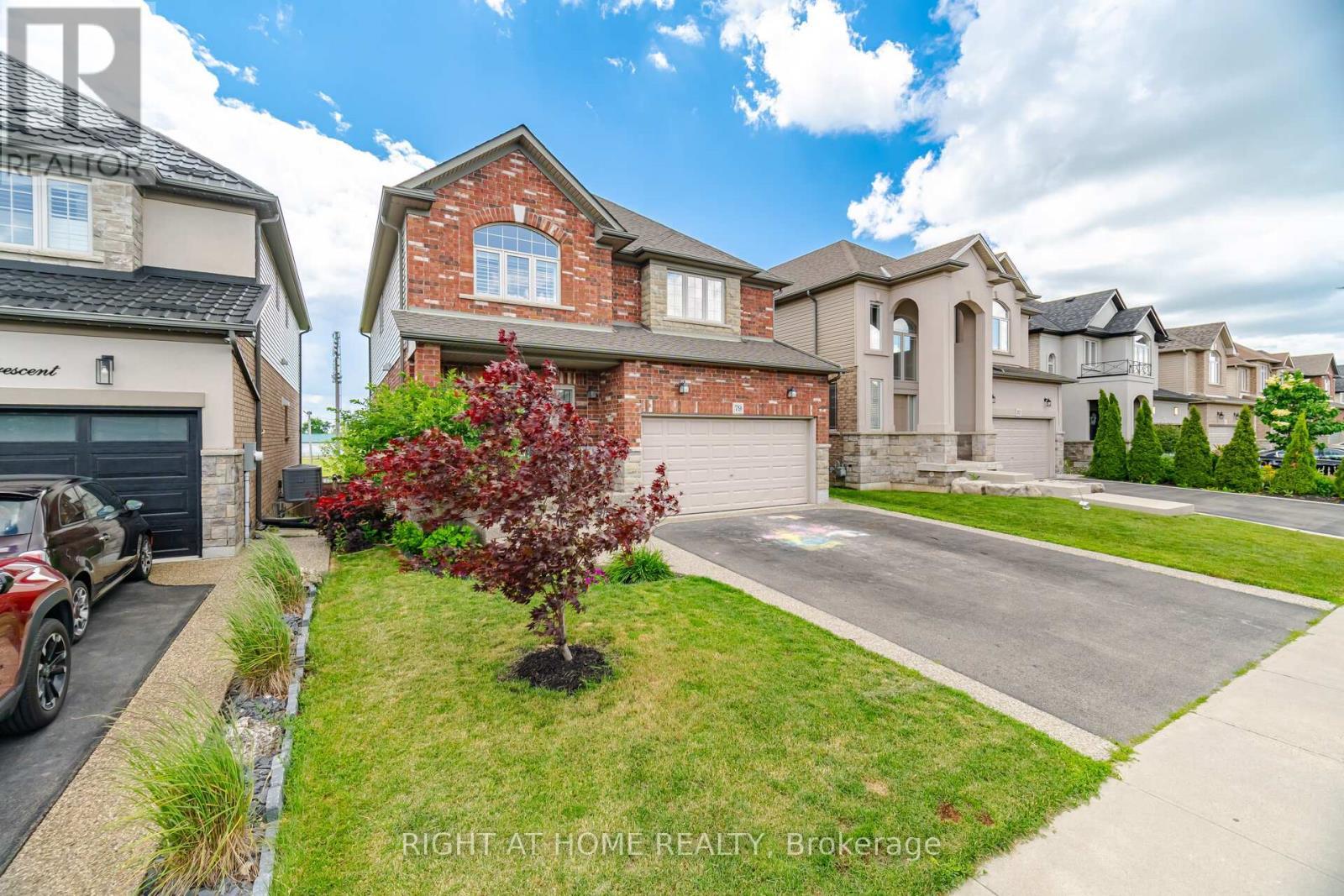 79 Garinger Crescent, Hamilton, ON - Outdoor With Facade