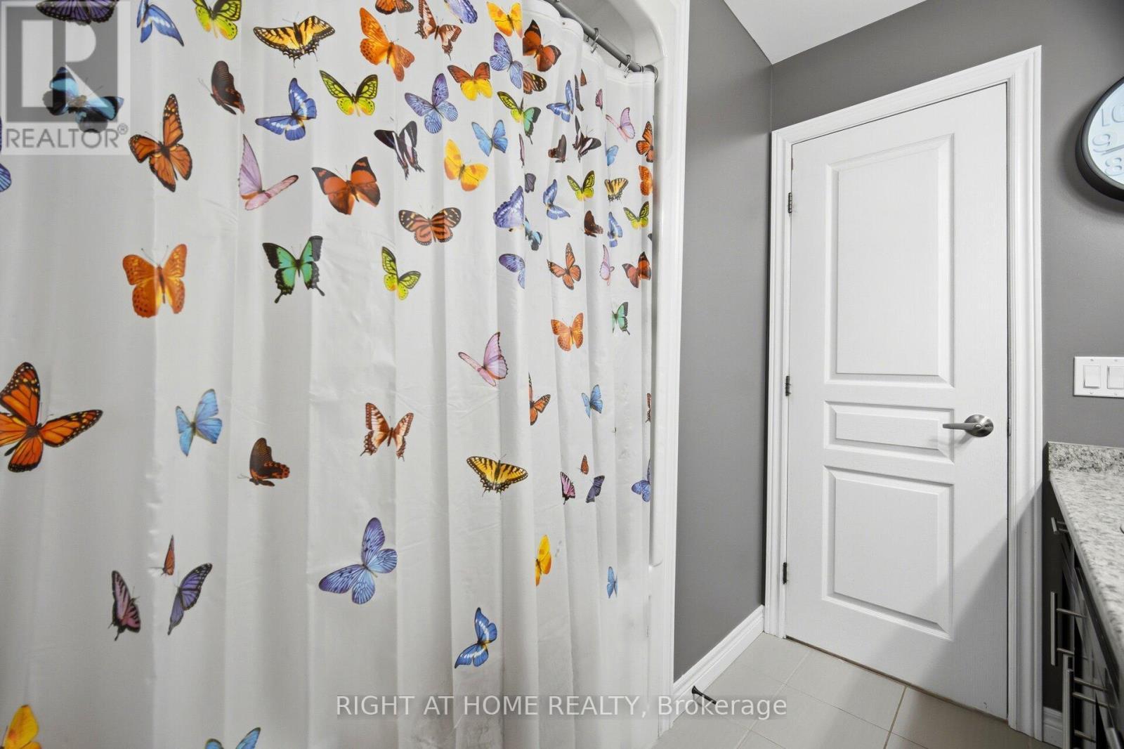 79 Garinger Crescent, Hamilton, ON - Indoor Photo Showing Other Room