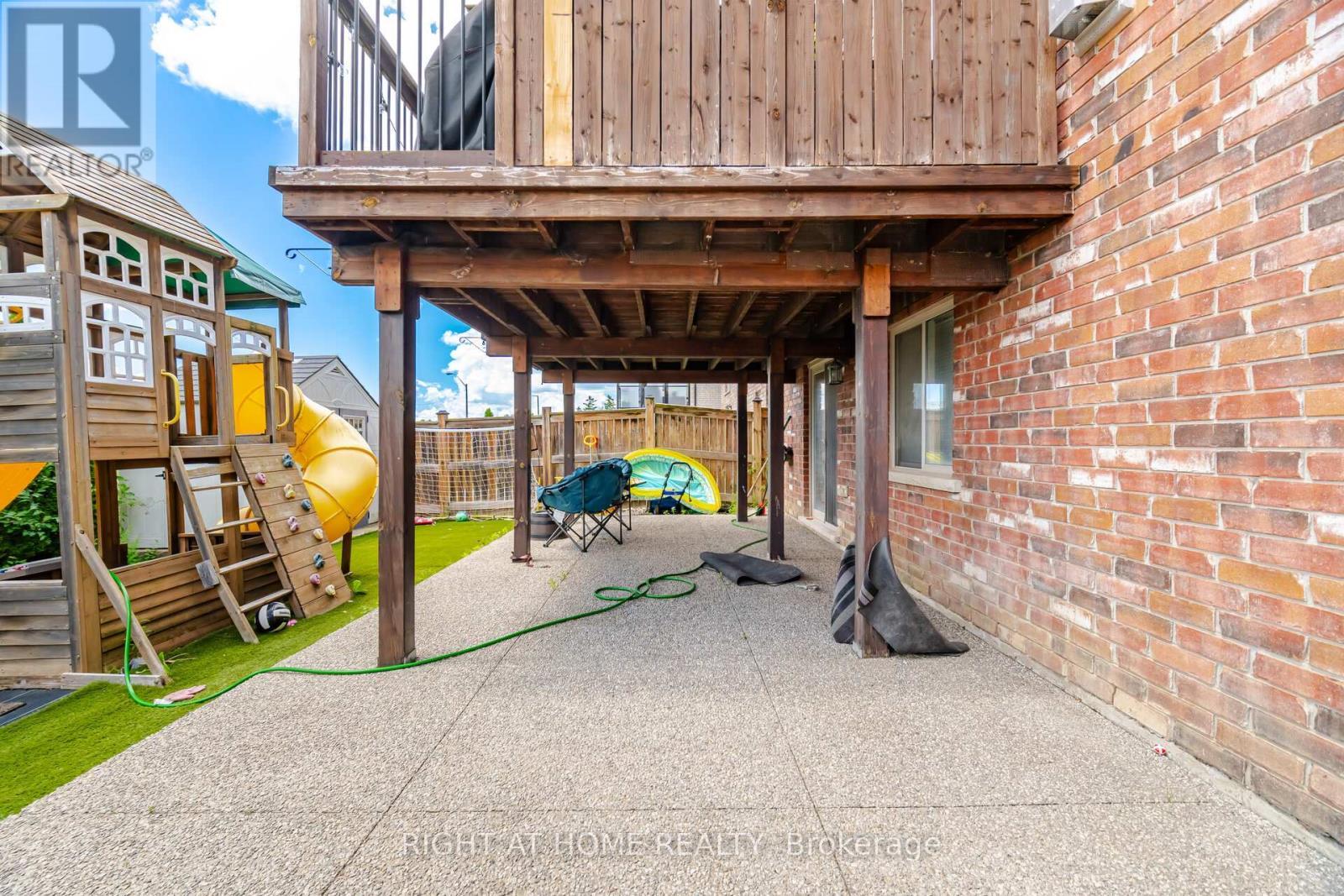 79 Garinger Crescent, Hamilton, ON - Outdoor With Exterior