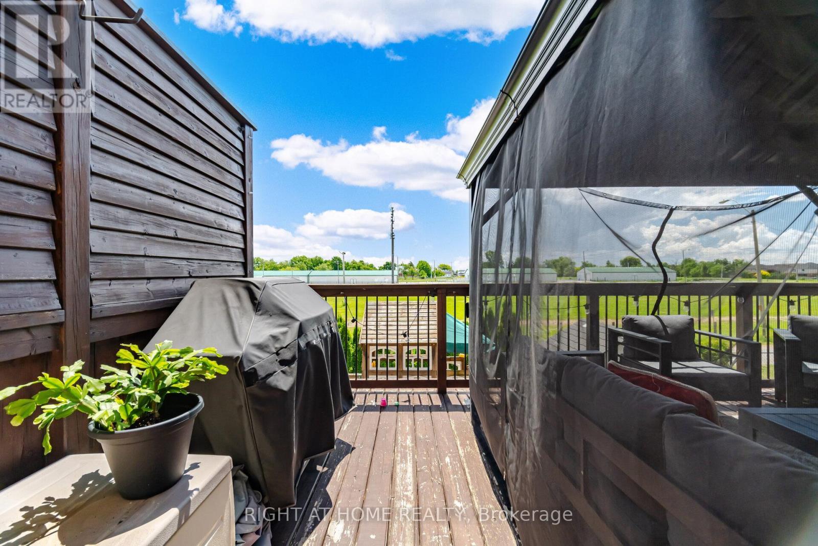 79 Garinger Crescent, Hamilton, ON - Outdoor With Deck Patio Veranda With Exterior
