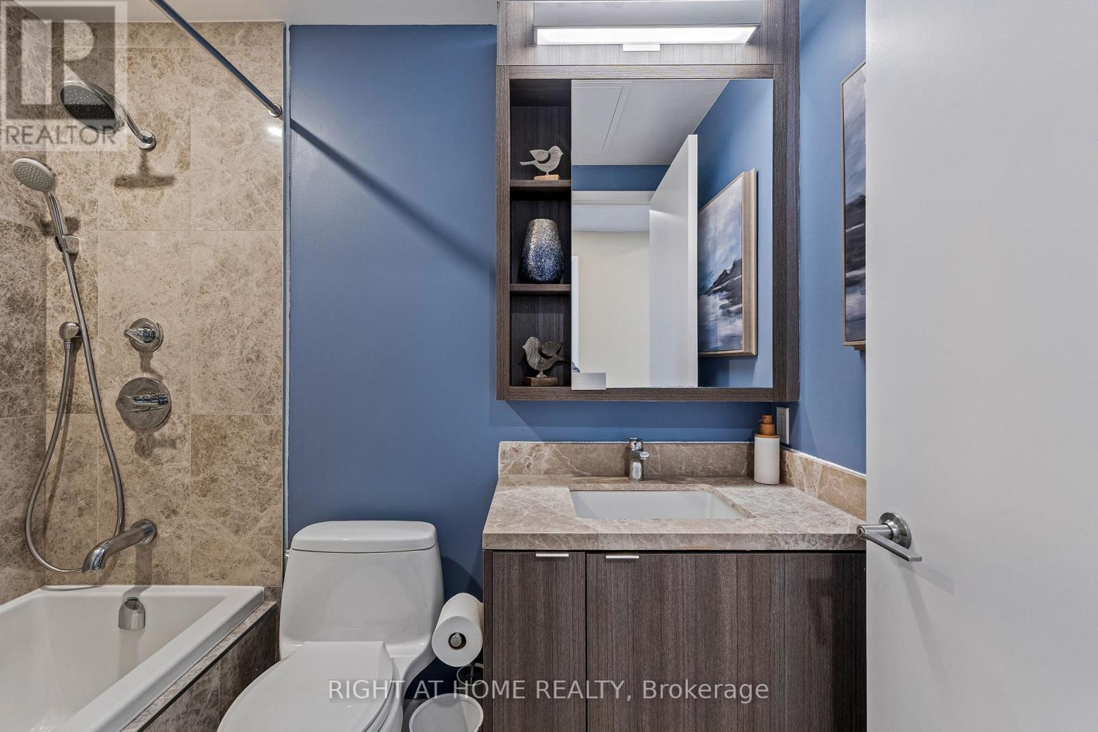 3110 - 115 Blue Jays Way, Toronto, ON - Indoor Photo Showing Bathroom