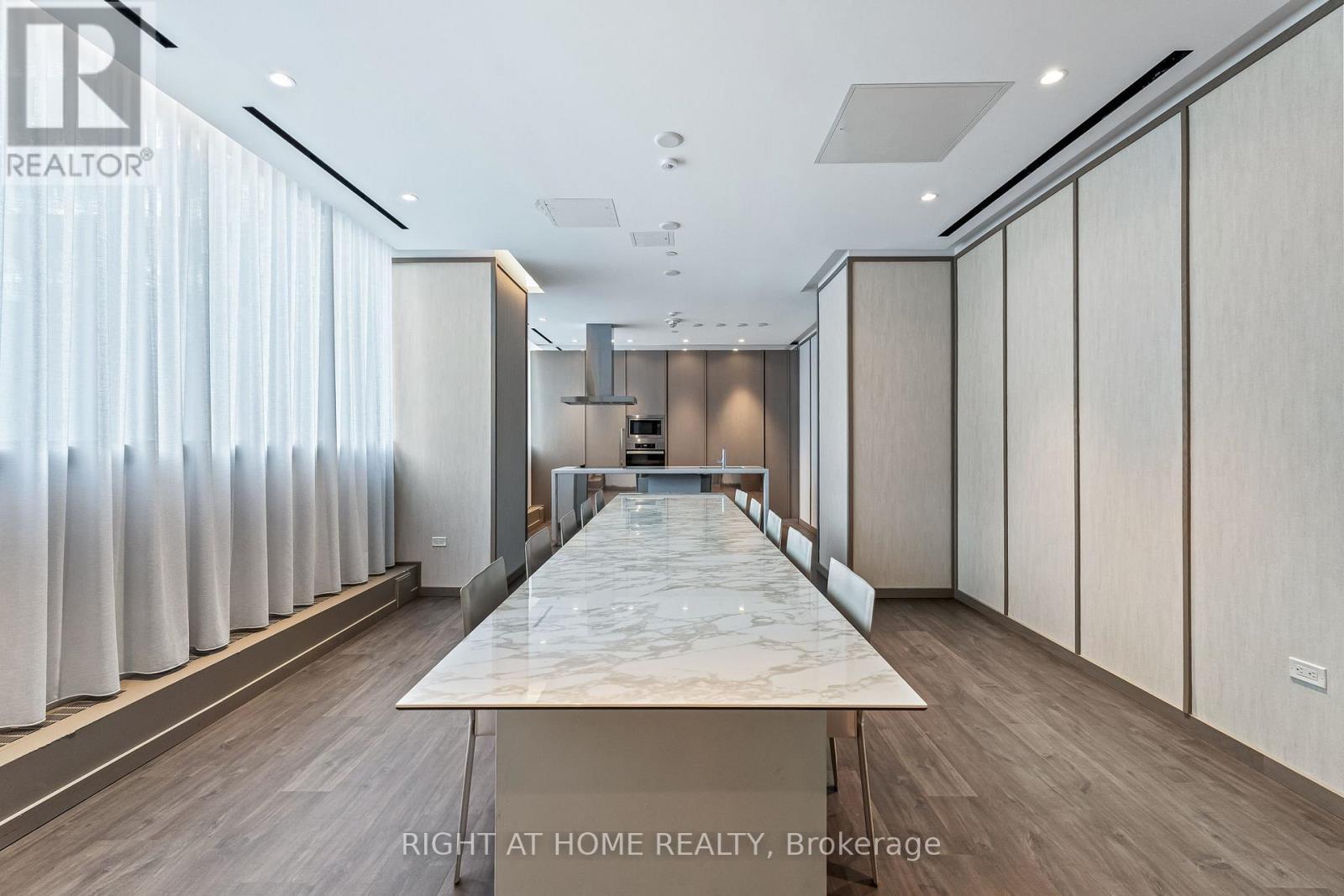 3110 - 115 Blue Jays Way, Toronto, ON - Indoor Photo Showing Other Room